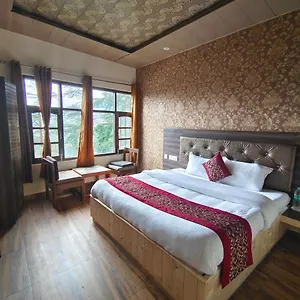 Hotel Magic Stays - Royale - Free Pickup From Railway Station, Shimla