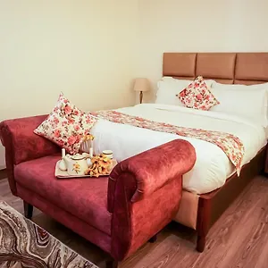 Bed & Breakfast The Village, Shimla